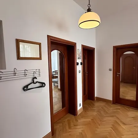 Alojamento de Acomodação e Pequeno-almoço Kozia 24/25 Poznań